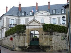 Carte grise à la Sous-Préfecture de Chinon (37)