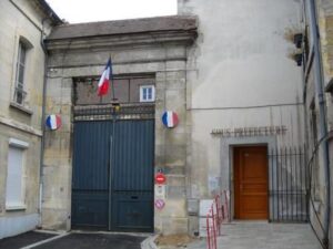 Carte grise à la Sous-Préfecture de Clermont (60)