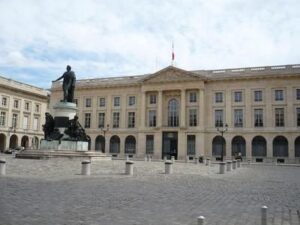 Carte grise à la Sous-Préfecture de Reims (51)