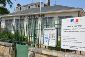 Carte grise à la Sous-Préfecture de Saint-Amand-Montrond (18)