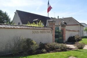 Carte grise à la Sous-Préfecture de Vierzon (18)