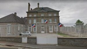 Carte grise à la Sous-Préfecture de Vire (14)
